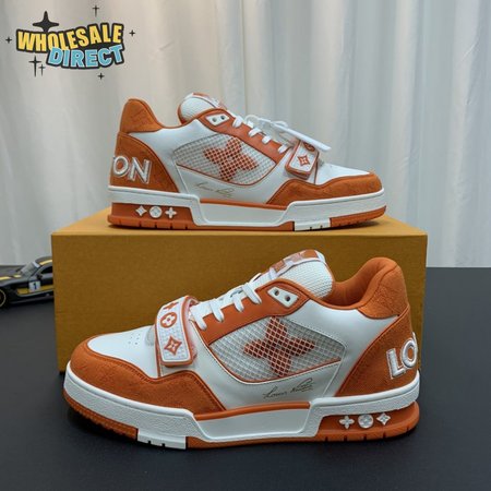 Trainer Orange