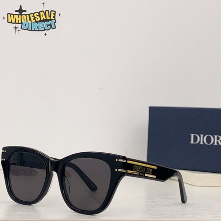 Prada Symbole SPR17W