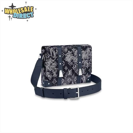 trunk messenger monogram canvas m57282