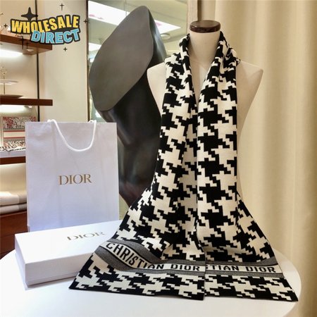 dior 30 montaigne scarfs
