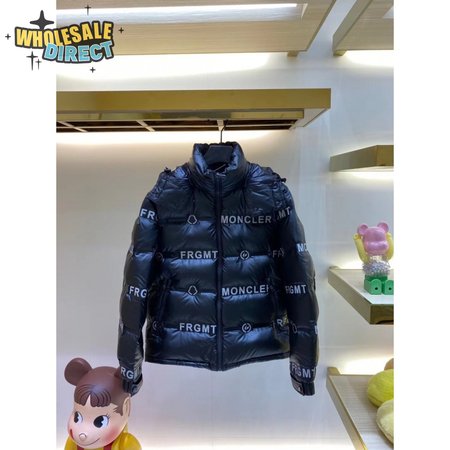 Moncler 2020 Down Jacket MC330086