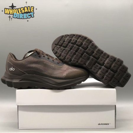 Alo Yoga Runner Brown
