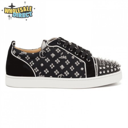 CHRISTIAN LOUBOUTIN LOW TOP SNEAKER - CL74